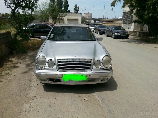 Mercedes E 230 1995, 280,000 km - 2.3 l - Bakı