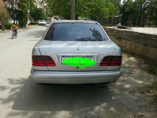 Mercedes E 230 1995, 280,000 km - 2.3 l - Bakı
