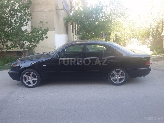 Mercedes E 200 1997, 280,000 km - 2.0 l - Bakı