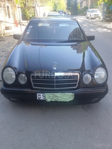 Mercedes E 200 1997, 280,000 km - 2.0 l - Bakı