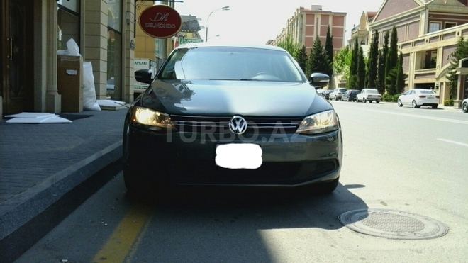 Volkswagen Jetta 2013, 41,600 km - 1.8 l - Bakı
