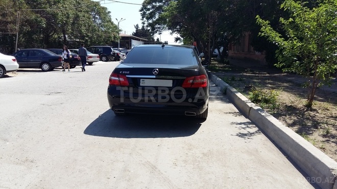 Mercedes E 350 2010, 120,000 km - 3.5 l - Bakı