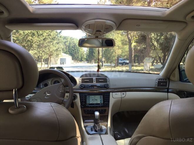 Mercedes E 320 2002, 183,000 km - 3.2 l - Bakı