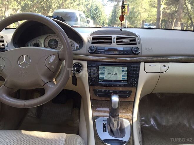 Mercedes E 320 2002, 183,000 km - 3.2 l - Bakı