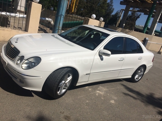 Mercedes E 320 2004, 155,727 km - 3.2 l - Bakı