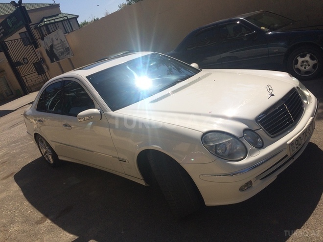 Mercedes E 320 2004, 155,727 km - 3.2 l - Bakı