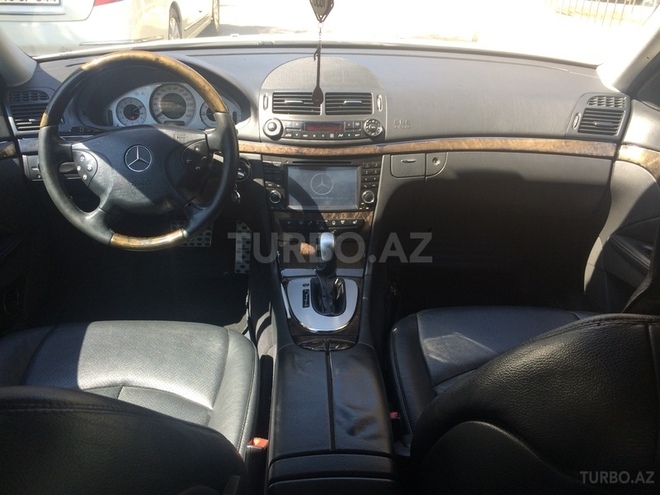 Mercedes E 320 2004, 155,727 km - 3.2 l - Bakı