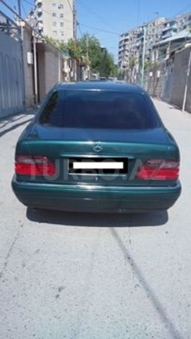 Mercedes E 230 1998, 175,000 km - 2.3 l - Bakı