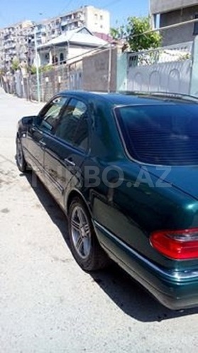 Mercedes E 230 1998, 175,000 km - 2.3 l - Bakı