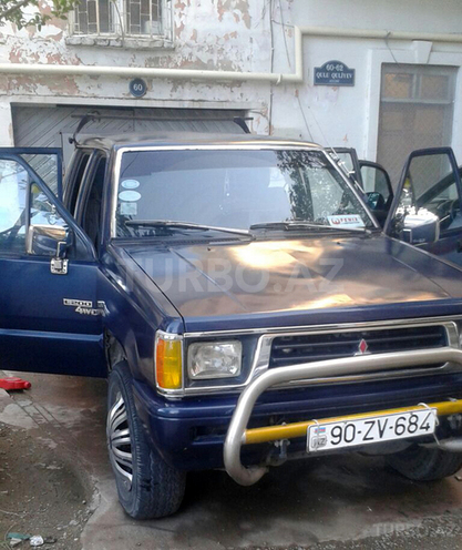 Mitsubishi L200 1997, 170,000 km - 2.5 l - Bakı