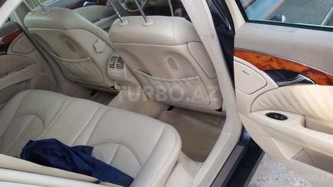 Mercedes E 320 2004, 233,600 km - 3.2 л - Bakı