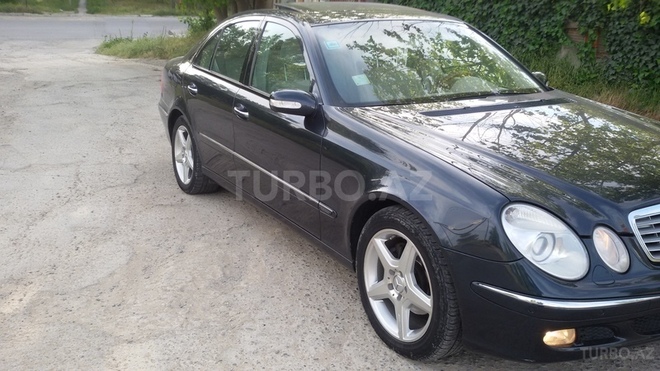 Mercedes E 320 2004, 233,600 km - 3.2 л - Bakı
