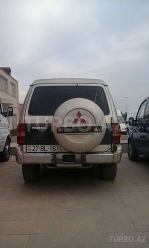 Mitsubishi Pajero 1992, 1,000,000 km - 0.5 l - Siyəzən