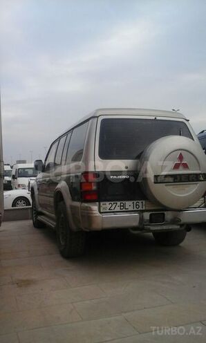 Mitsubishi Pajero 1992, 1,000,000 km - 0.5 l - Siyəzən