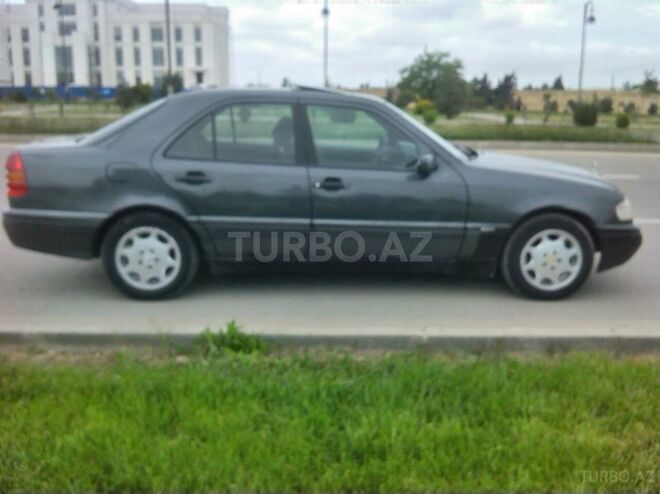 Mercedes C 180 1995, 310,000 km - 1.8 л - Bakı
