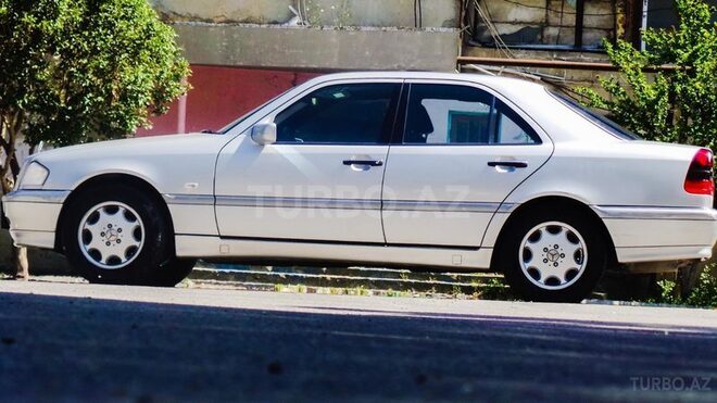 Mercedes C 200 1997, 210,000 km - 2.0 л - Bakı