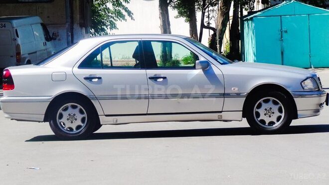 Mercedes C 200 1997, 210,000 km - 2.0 л - Bakı