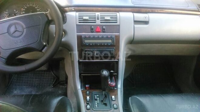 Mercedes E 200 1998, 380,000 km - 2.0 l - Bakı
