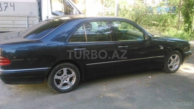 Mercedes E 200 1998, 380,000 km - 2.0 l - Bakı
