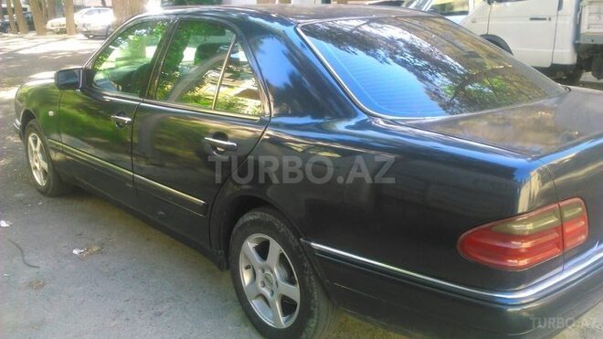 Mercedes E 200 1998, 380,000 km - 2.0 l - Bakı