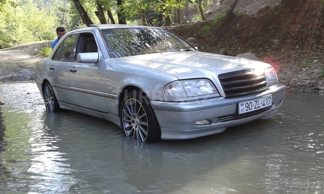 Mercedes C 280 1998, 319,000 km - 0.3 l - Astara