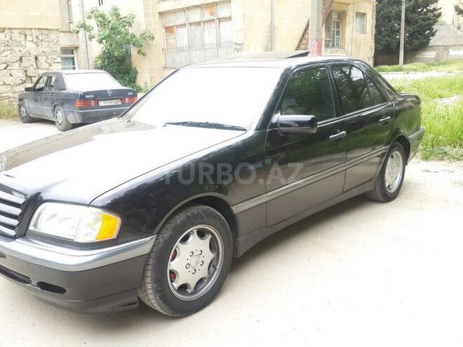 Mercedes C 230 1999, 215,000 km - 2.3 l - Bakı