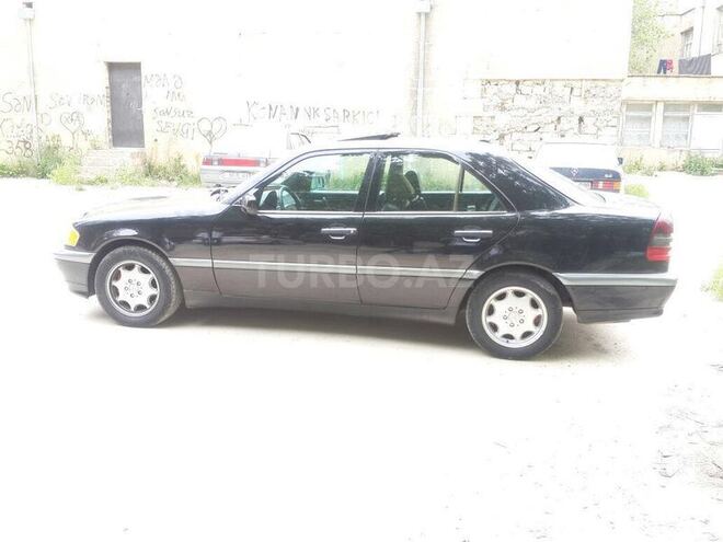 Mercedes C 230 1999, 215,000 km - 2.3 l - Bakı
