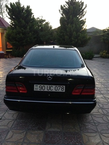 Mercedes E 320 2000, 149,000 km - 3.2 l - Bakı