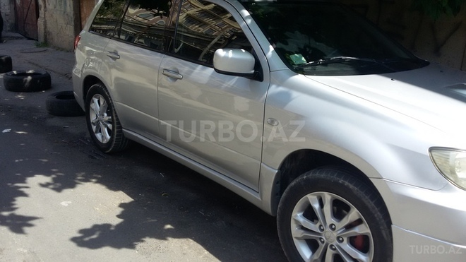 Mitsubishi Airtrek 2003, 190,000 km - 2.0 l - Bakı