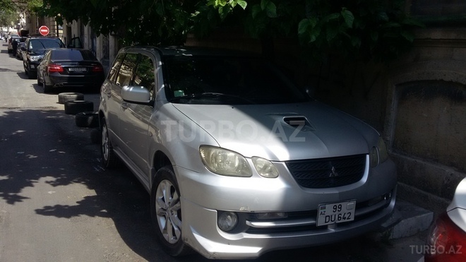 Mitsubishi Airtrek 2003, 190,000 km - 2.0 l - Bakı