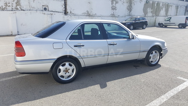 Mercedes C 220 1994, 321,741 km - 2.2 l - Bakı