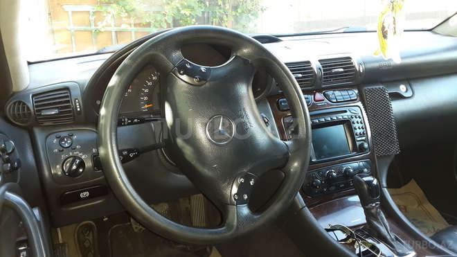Mercedes C 200 2001, 240,000 km - 0.2 l - Bakı
