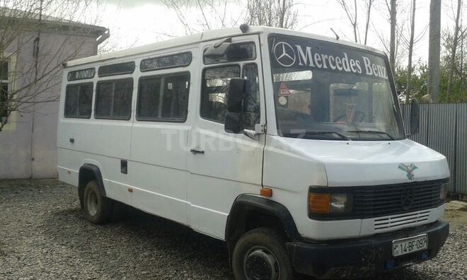 Mercedes 711 D 1990, 450,000 km - 2.3 l - Biləsuvar