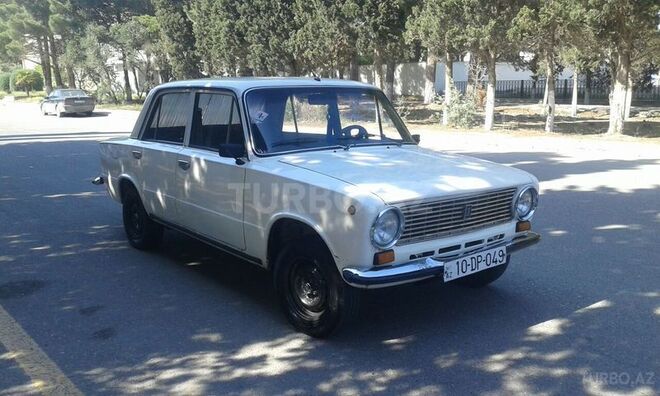 LADA (VAZ) 21011 1980, 250,000 km - 1.6 л - Sumqayıt