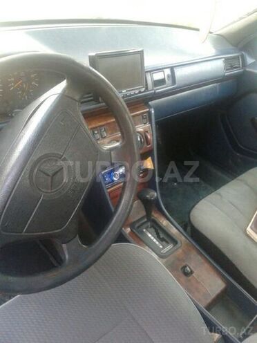 Mercedes E 300 1994, 360,000 km - 3.0 л - Bakı
