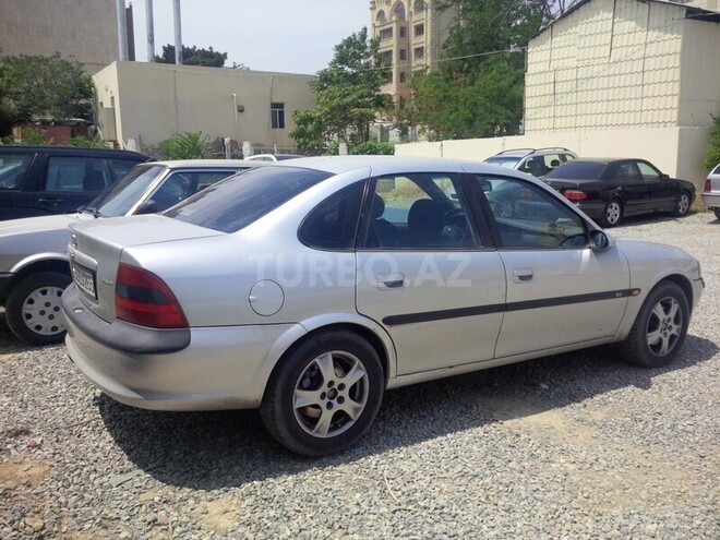 Opel Vectra 1998, 390,000 km - 2.5 l - Bakı