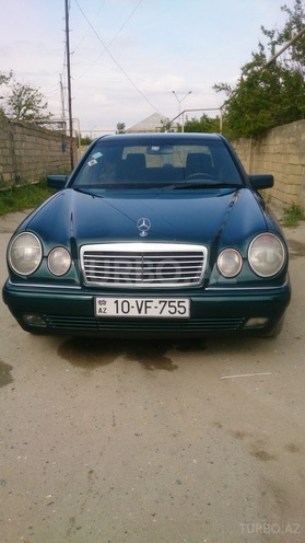 Mercedes E 240 1998, 268,000 km - 2.4 l - Bakı