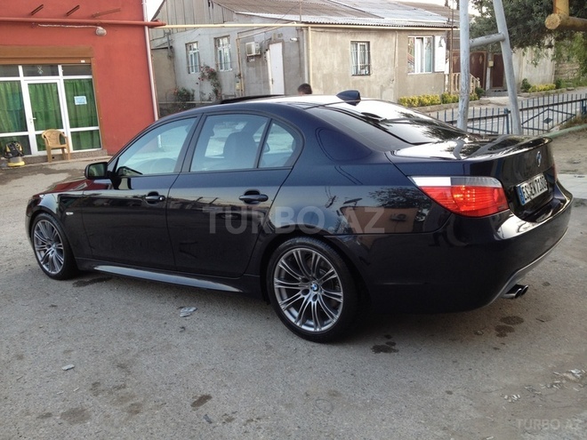 BMW 525 2006, 97,000 km - 2.5 l - Bakı