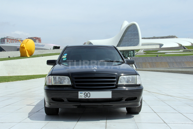 Mercedes C 240 1997, 172,000 km - 2.4 l - Bakı