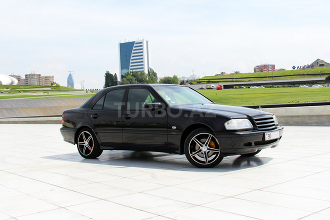 Mercedes C 240 1997, 172,000 km - 2.4 l - Bakı