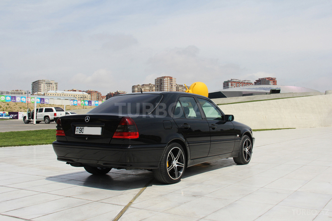 Mercedes C 240 1997, 172,000 km - 2.4 l - Bakı