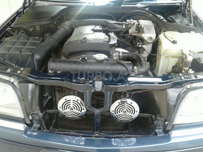 Mercedes C 180 1994, 260,000 km - 1.8 l - Gəncə