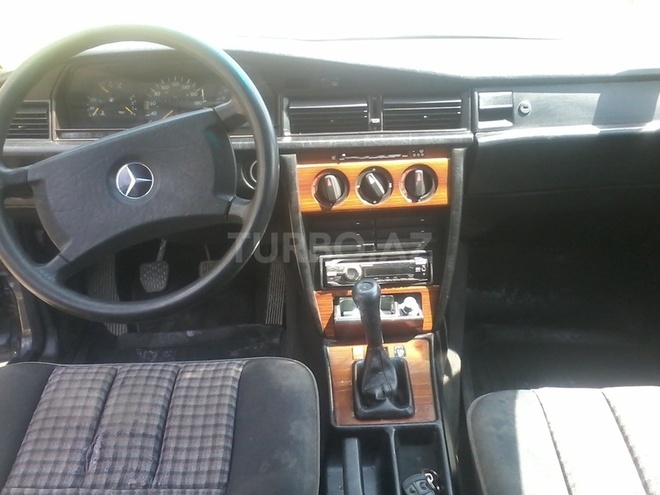 Mercedes 190 1991, 370,000 km - 1.8 л - Sumqayıt