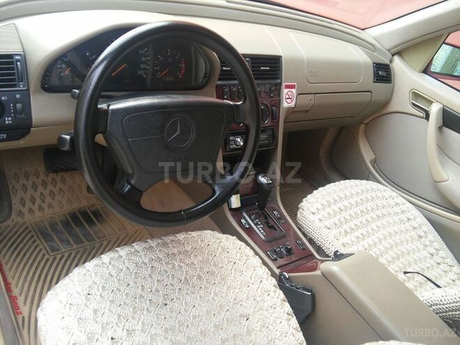 Mercedes C 220 1999, 230,000 km - 2.2 l - Bakı