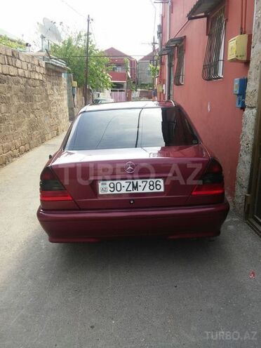 Mercedes C 220 1999, 230,000 km - 2.2 l - Bakı