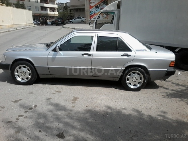 Mercedes 190 1990, 221,000 km - 2.0 l - Bakı