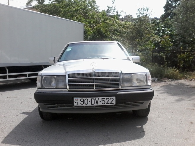 Mercedes 190 1990, 221,000 km - 2.0 l - Bakı