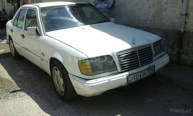 Mercedes E 230 1991, 390,000 km - 2.3 l - Bakı