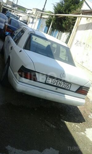 Mercedes E 230 1991, 390,000 km - 2.3 l - Bakı