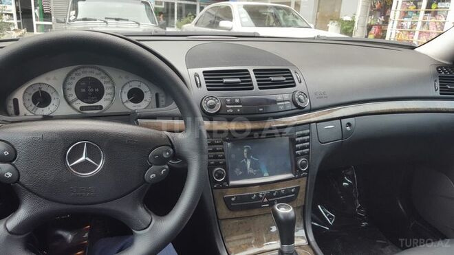 Mercedes E 320 2006, 185,000 km - 3.2 l - Bakı